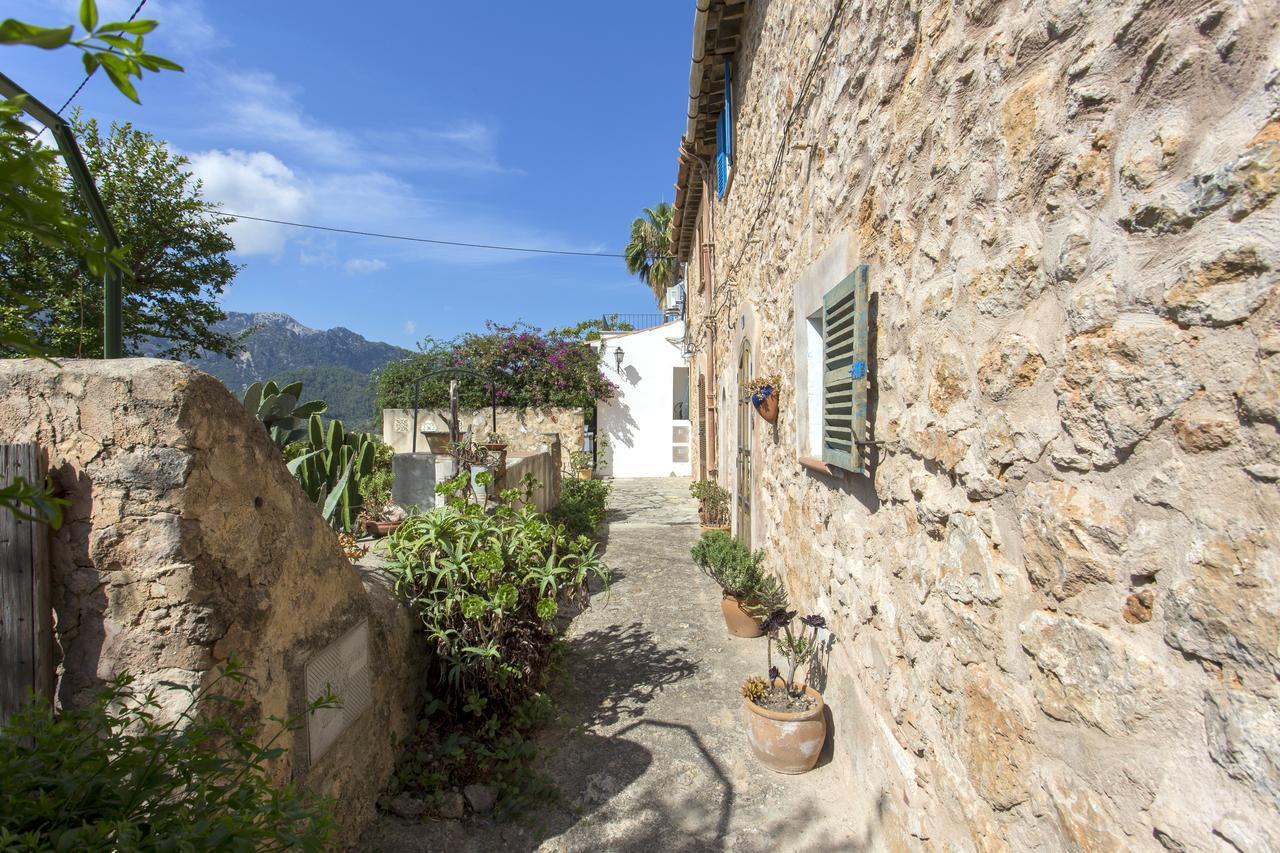 Es Castellet De Bunola Bunyola Exterior photo