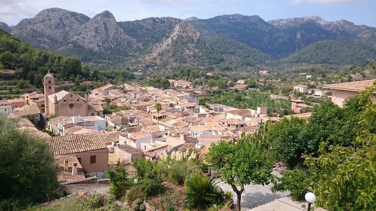 Es Castellet De Bunola Bunyola Exterior photo
