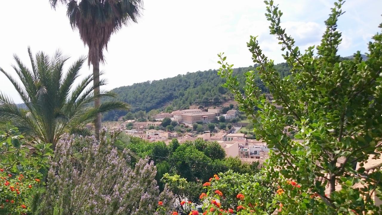Es Castellet De Bunola Bunyola Exterior photo