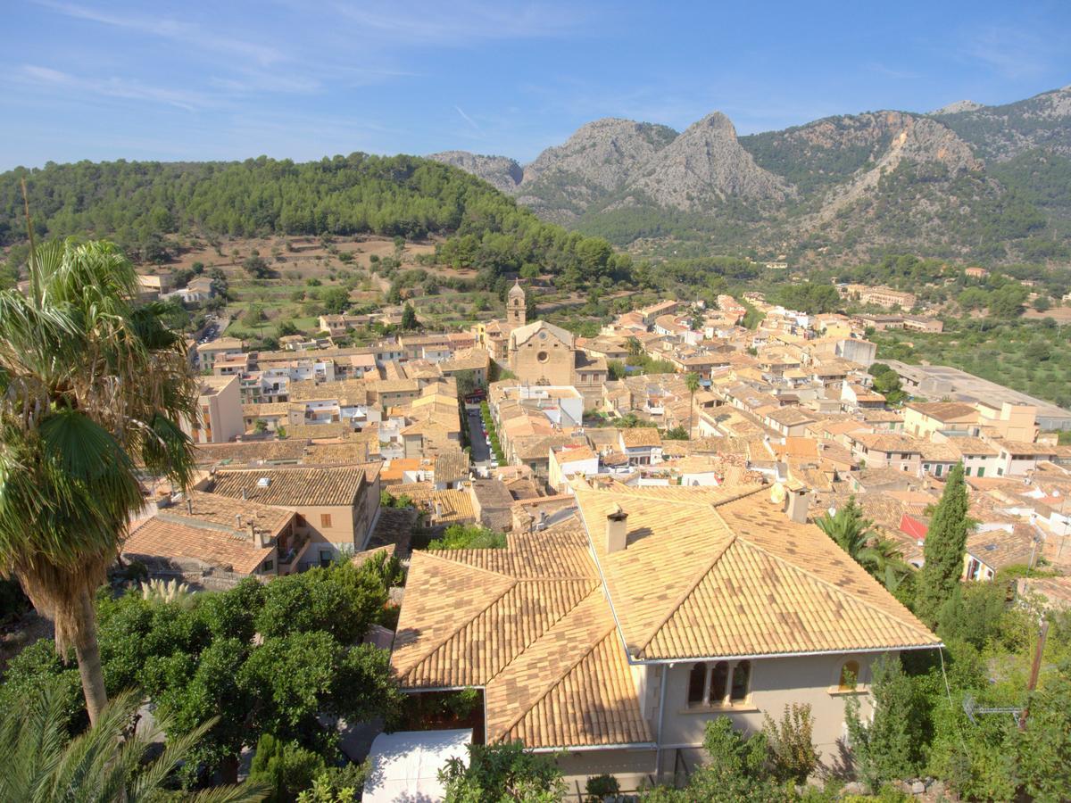 Es Castellet De Bunola Bunyola Exterior photo